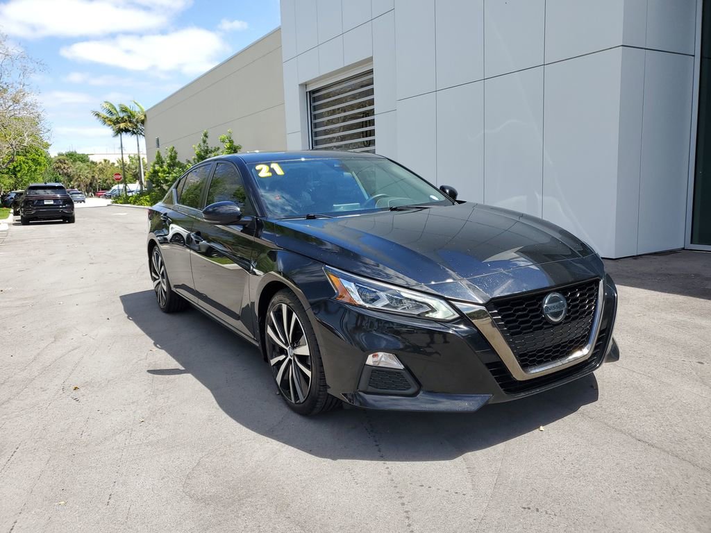 Used 2021 Nissan Altima 2.5 SR w/ SR Premium Package FWD image 30