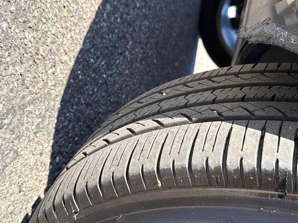 Used 2024 Toyota RAV4 XLE Premium image 27