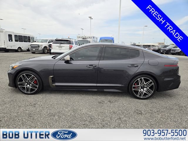 Used 2022 Kia Stinger GT1 w/ Red Interior Color Package RWD image 4