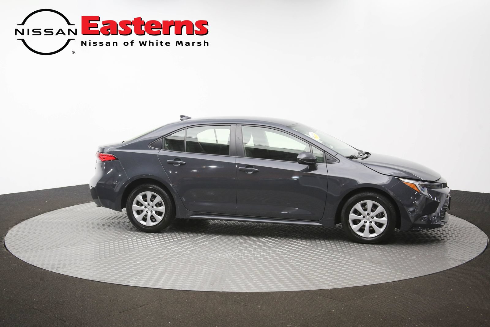 Used 2023 Toyota Corolla LE w/ Carpet Mat Package (TMS) FWD image 77
