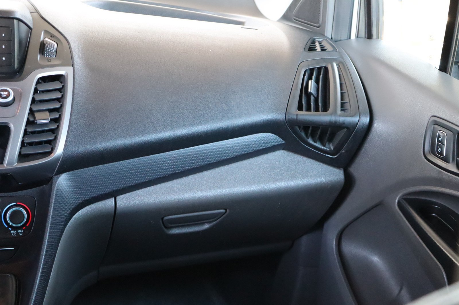 Used 2022 Ford Transit Connect XL FWD image 31