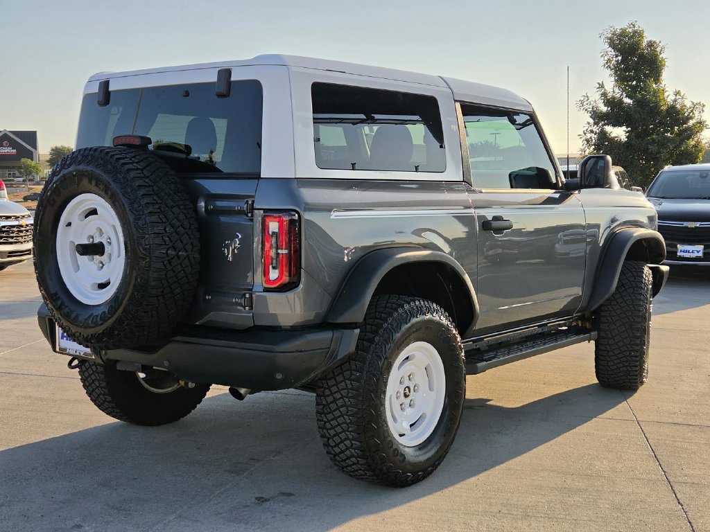 Used 2024 Ford Bronco Heritage Edition AWD/4WD image 4