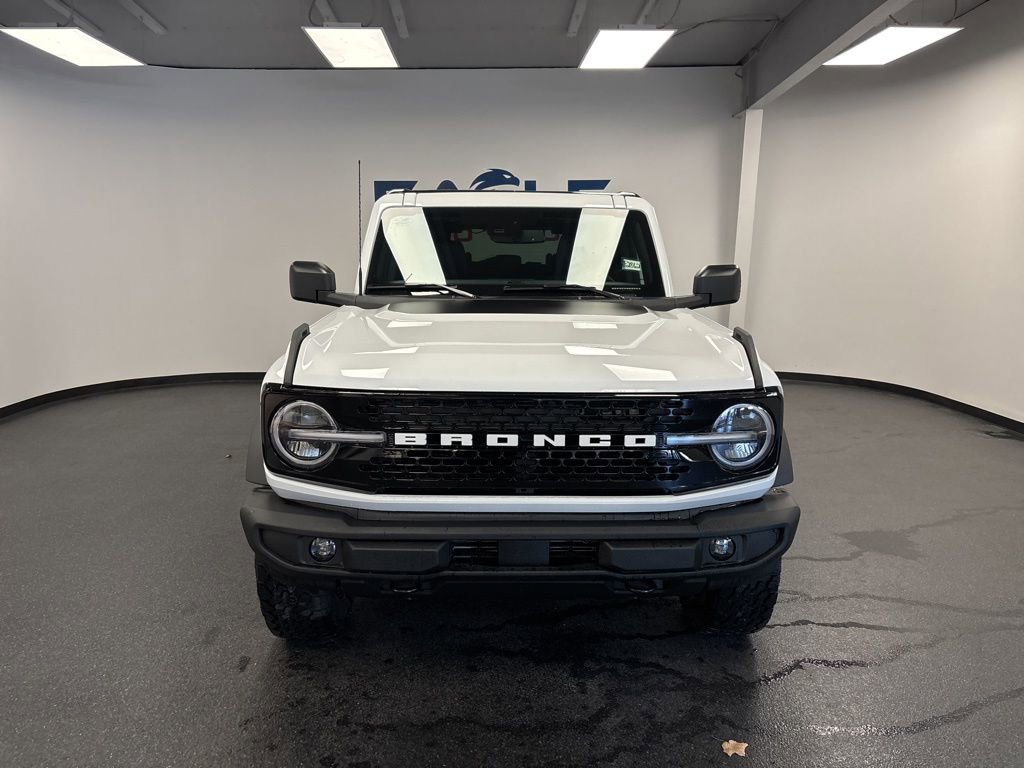 New 2025 Ford Bronco Outer Banks w/ Black Appearance Package AWD/4WD image 3