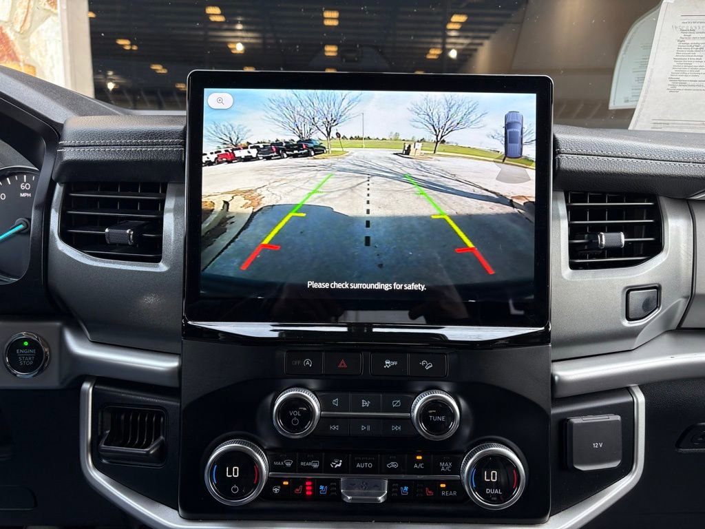 Used 2024 Ford Expedition XLT image 40