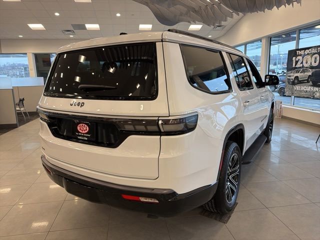 New 2026 Jeep Grand Wagoneer 4WD image 3