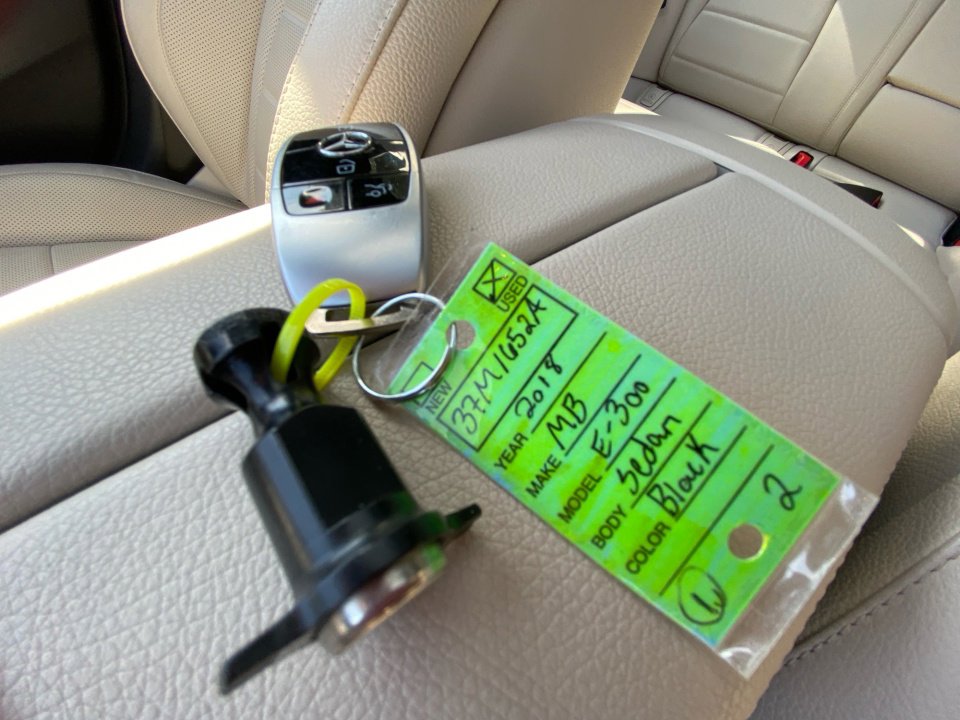 Used 2018 Mercedes-Benz E 300 image 34