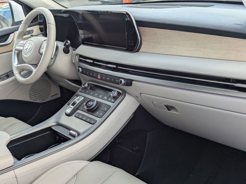 Used 2025 Hyundai Palisade Limited image 31