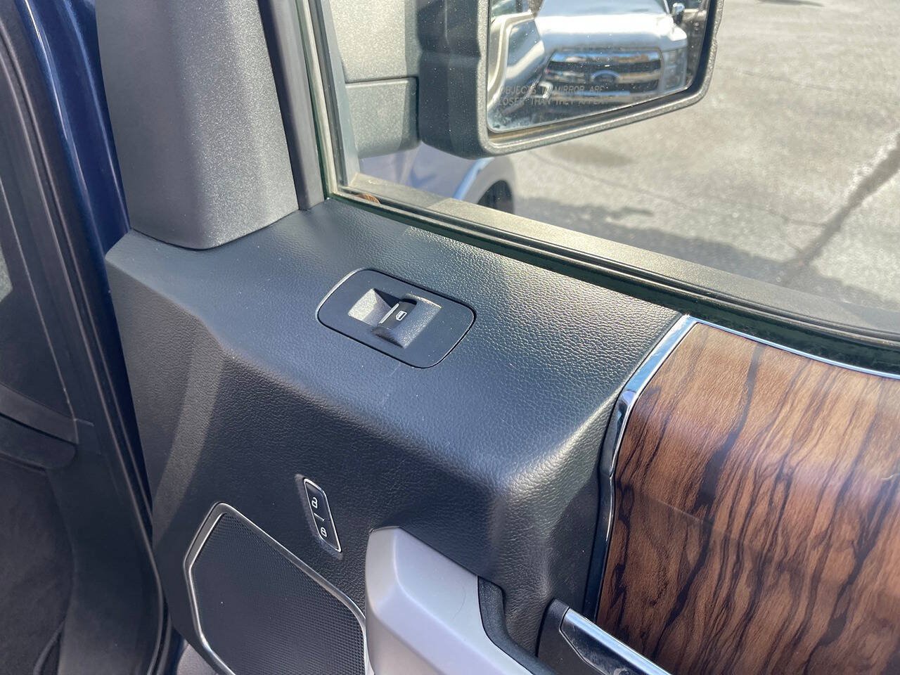 Used 2019 Ford F150 Lariat AWD/4WD image 39