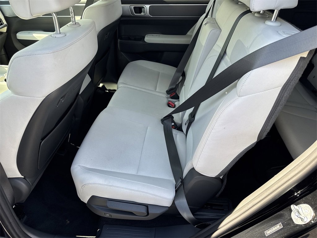 Used 2024 Hyundai Santa Fe SE image 21