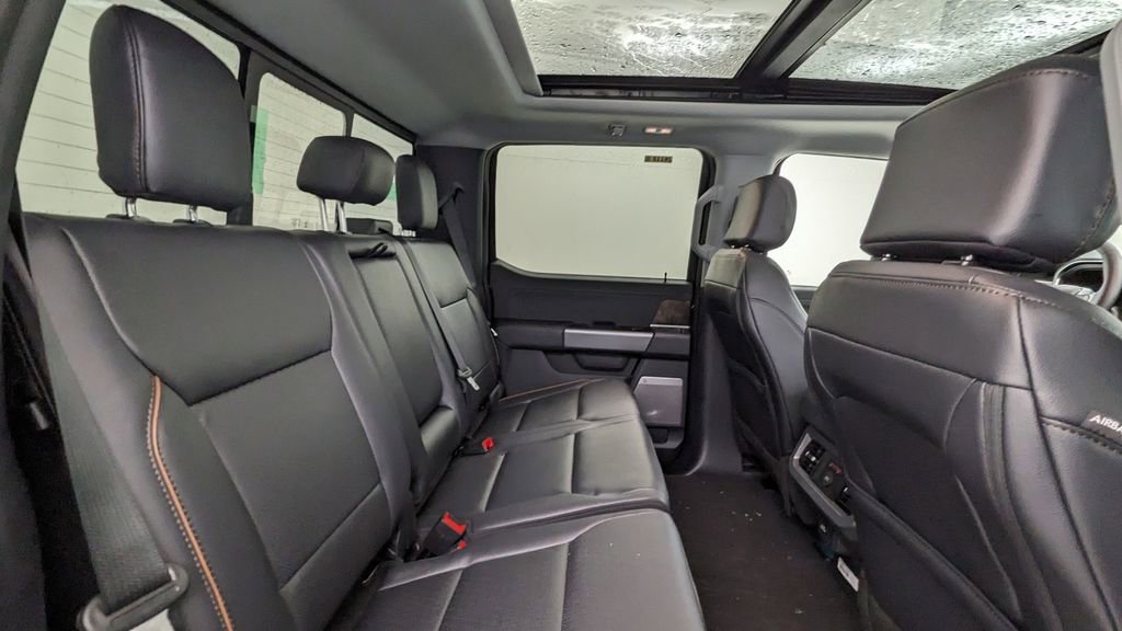 New 2026 Ford F350 Lariat w/ Lariat Premium Package image 38