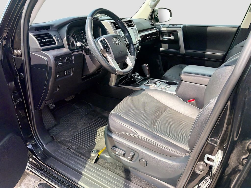 Used 2023 Toyota 4Runner Limited AWD/4WD image 25