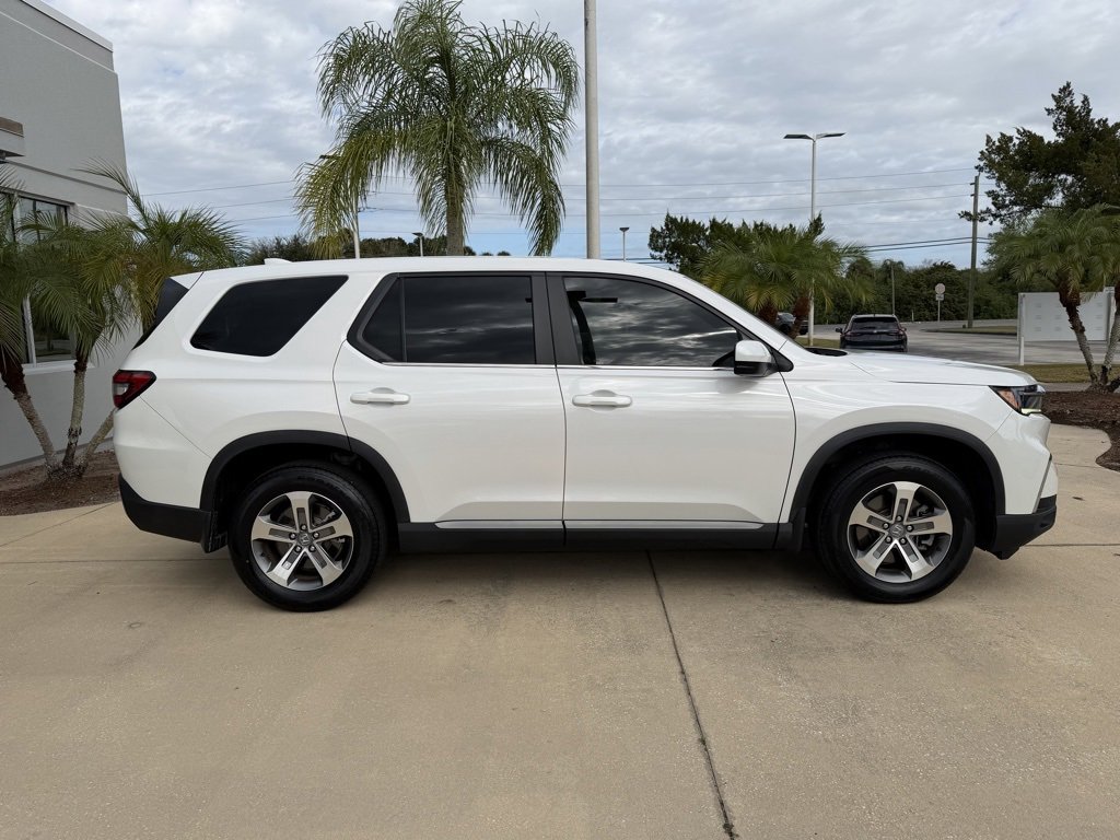 Used 2023 Honda Pilot EX-L image 3