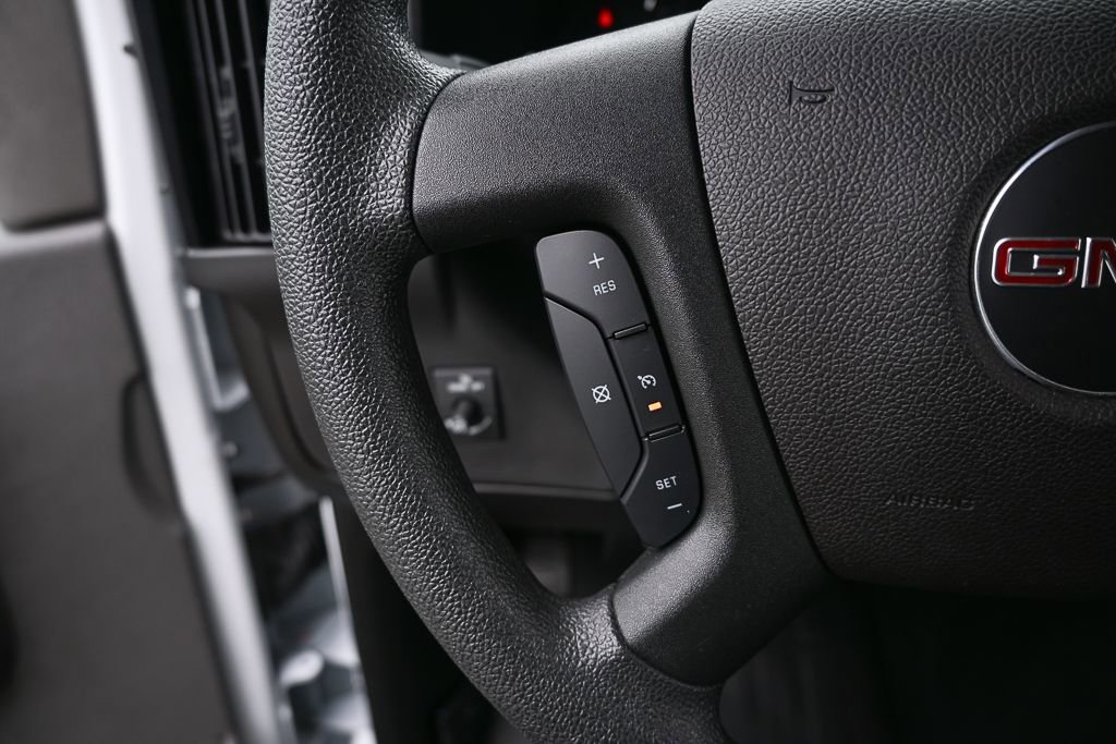 Used 2024 GMC Savana 2500 w/ Driver Convenience Package image 10