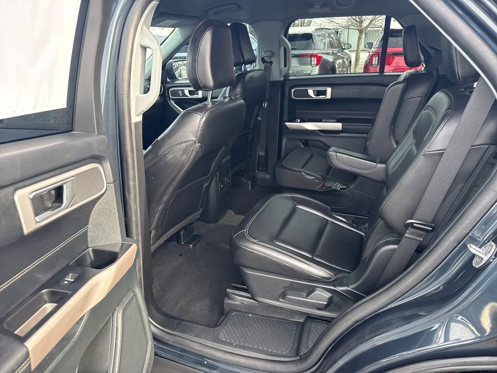 Used 2023 Ford Explorer XLT w/ Equipment Group 202A image 16