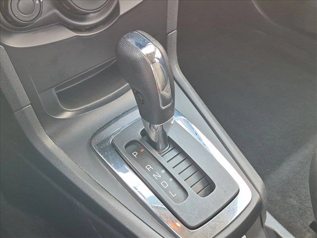 Used 2013 Ford Fiesta SE FWD image 12