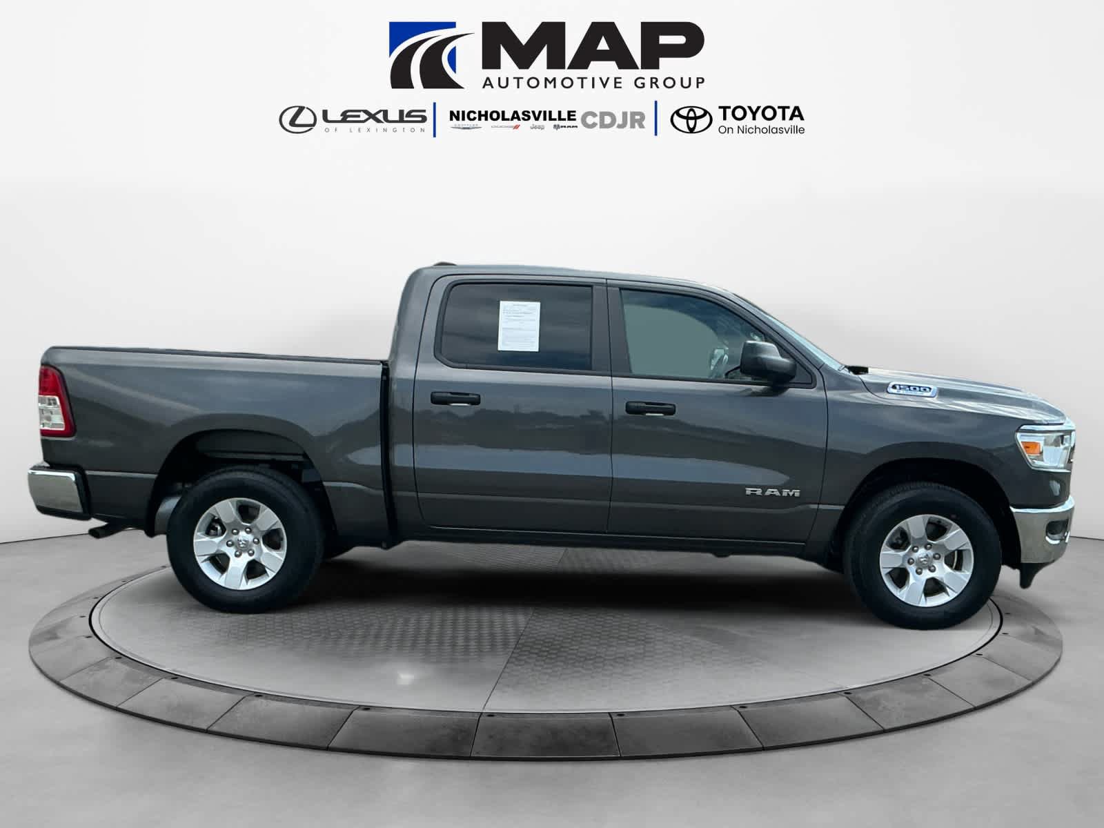 Used 2023 RAM 1500 Big Horn AWD/4WD image 6