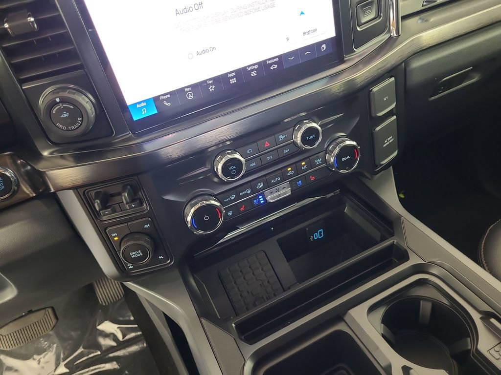 New 2026 Ford F250 Lariat w/ Black Appearance Package AWD/4WD image 17