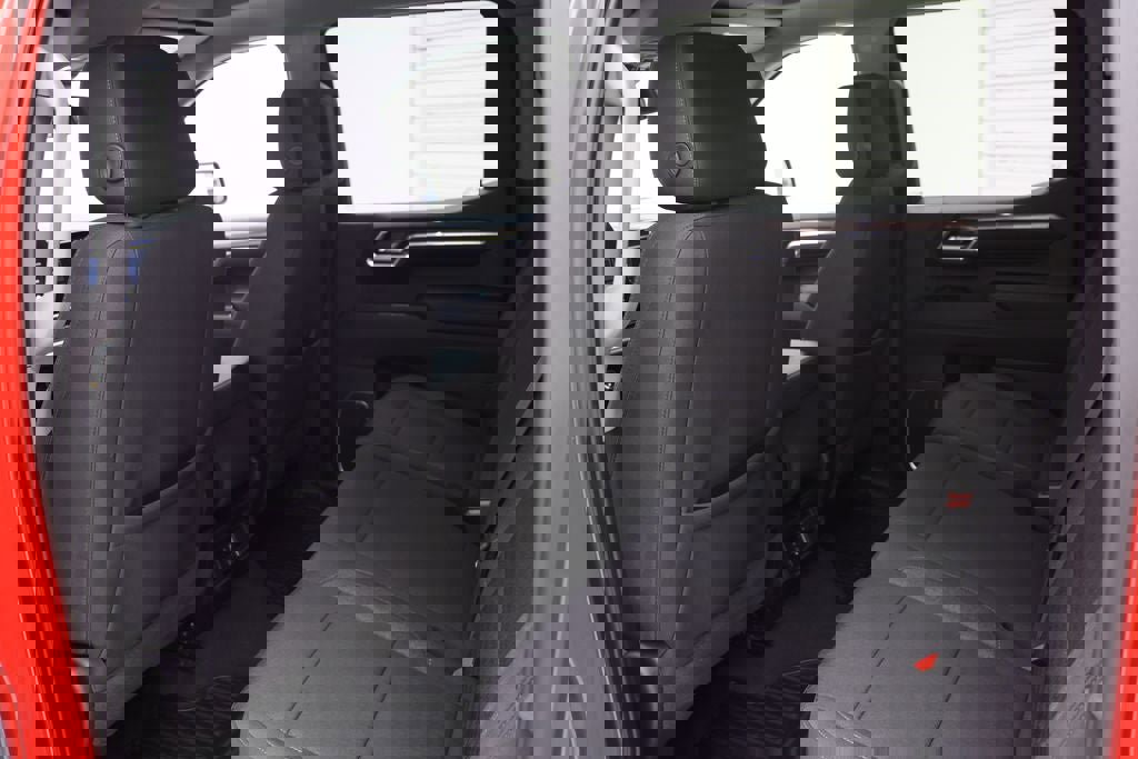 Used 2023 Chevrolet Silverado 1500 LT image 14