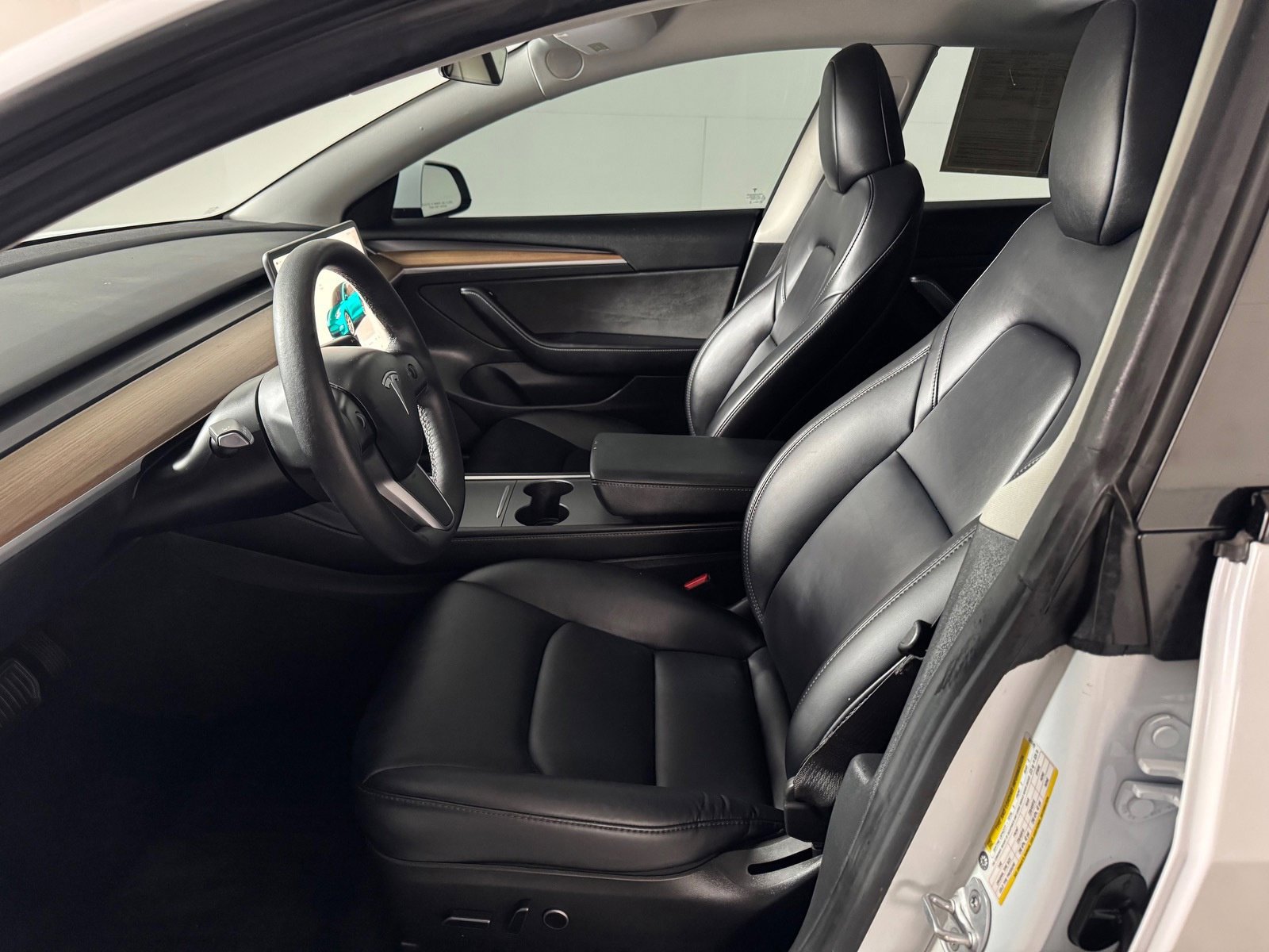 Used 2023 Tesla Model 3 Standard Range RWD image 15