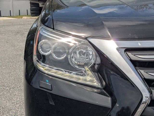 Used 2018 Lexus GX 460 Premium w/ Premium Package image 9