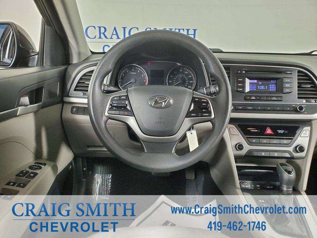 Used 2017 Hyundai Elantra SE w/ Cargo Package image 21