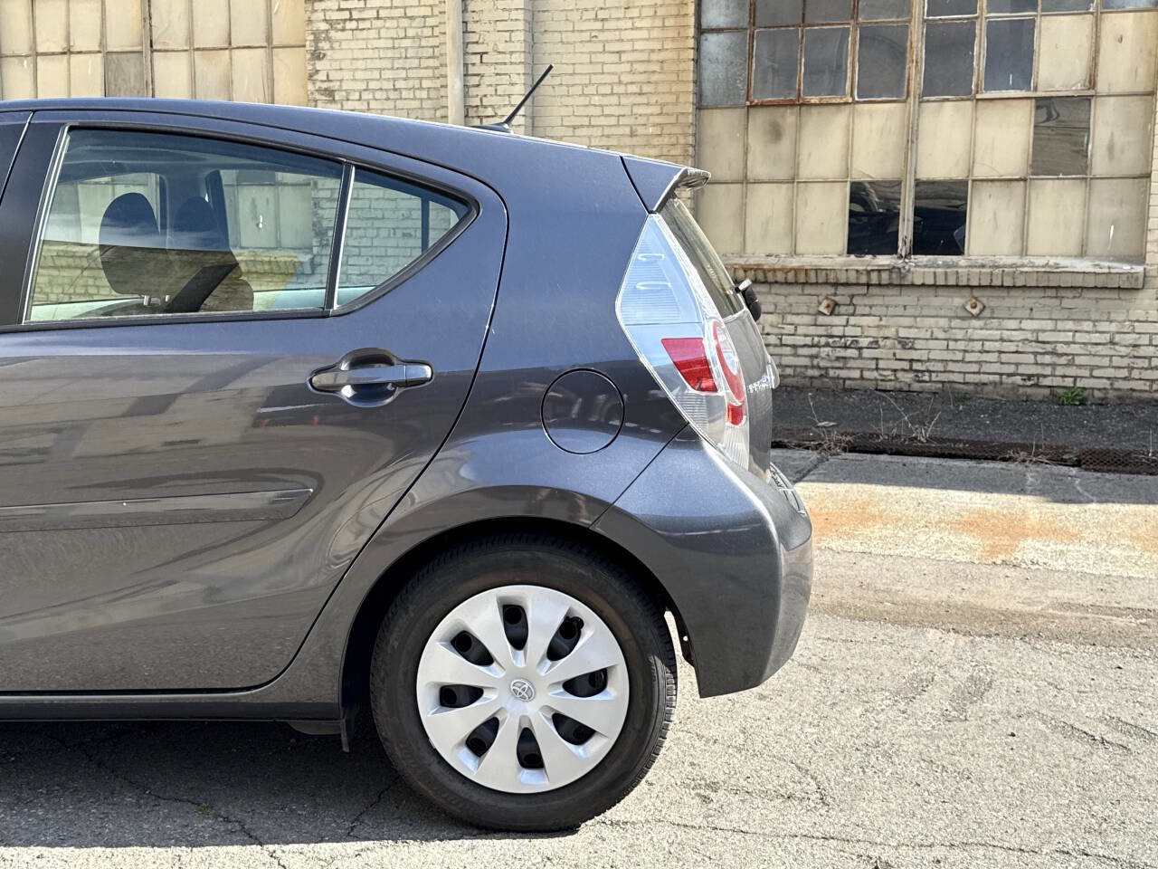 Used 2014 Toyota Prius C Three image 20