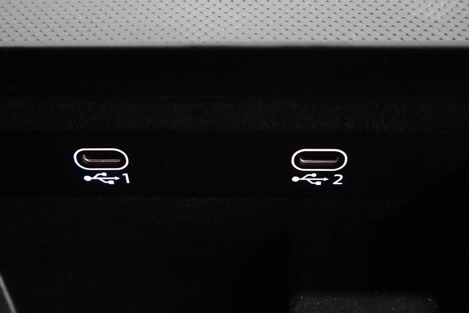 Certified 2025 Audi Q8 Premium Plus w/ Premium Plus Package AWD/4WD image 33