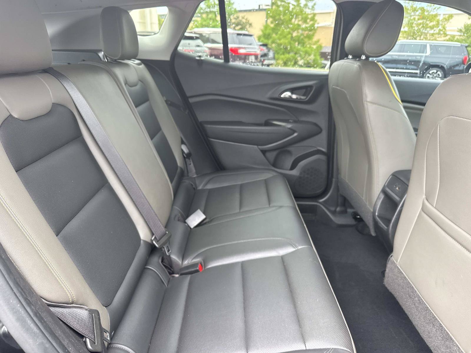 Used 2025 Chevrolet Trax ACTIV w/ Sunroof Package FWD image 10