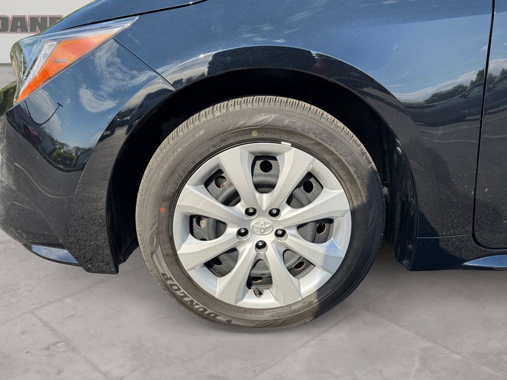 Used 2024 Toyota Corolla LE FWD image 14