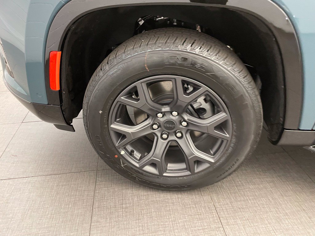 New 2026 Jeep Grand Wagoneer Limited AWD/4WD image 10