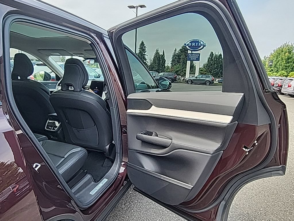 New 2026 Volvo EX90 Ultra AWD/4WD image 17