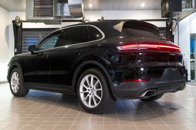 Used 2024 Porsche Cayenne image 3