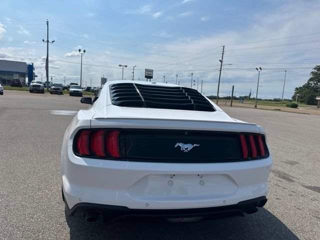 Used 2018 Ford Mustang Coupe w/ Equipment Group 101A RWD image 17