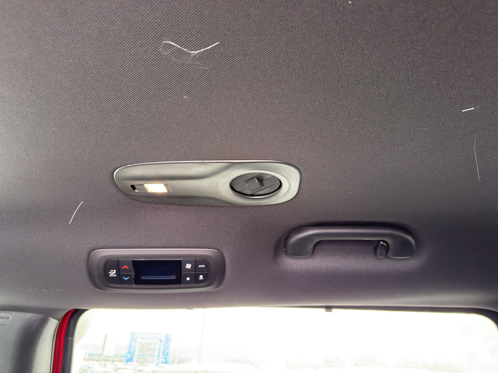 New 2026 Chrysler Pacifica Select image 32