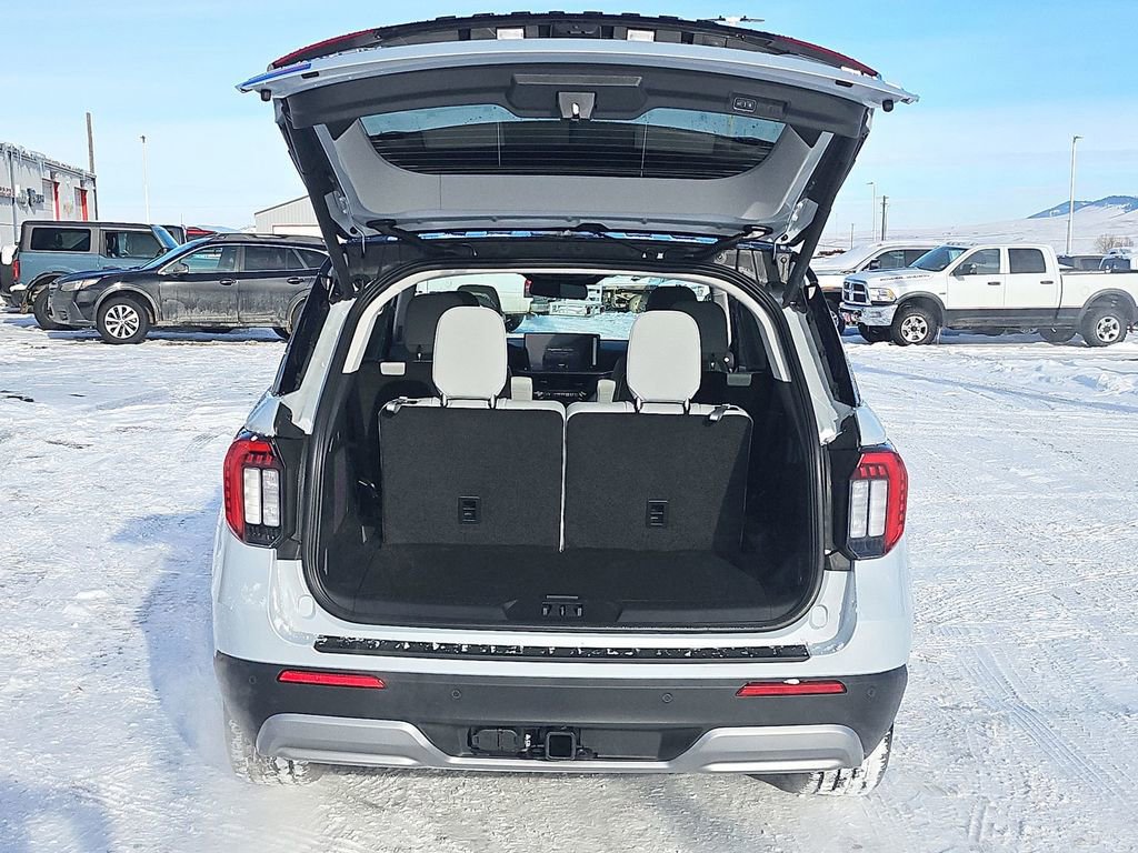 Used 2026 Ford Explorer Platinum w/ LUX Leather Package image 23