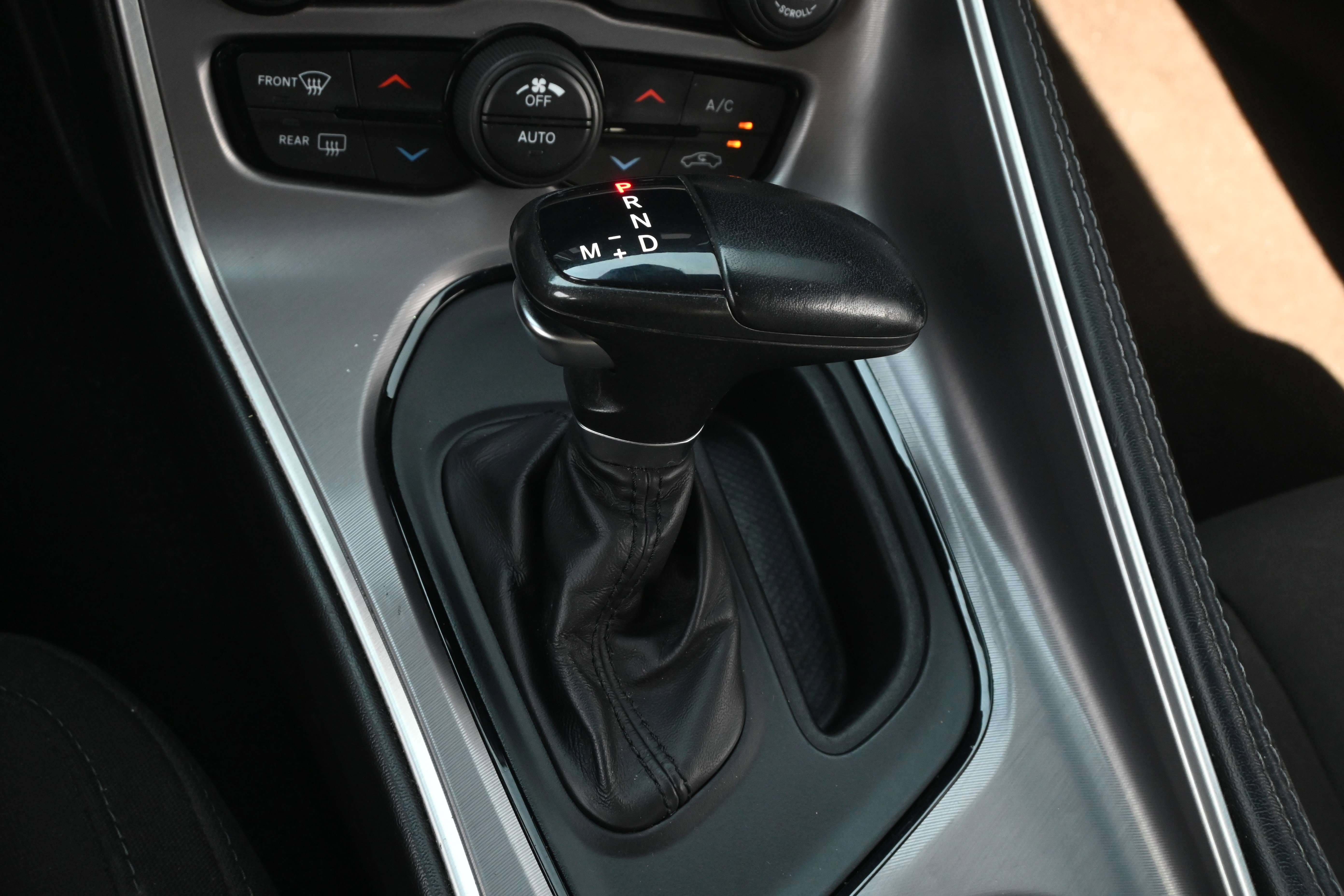 Used 2022 Dodge Challenger GT image 19
