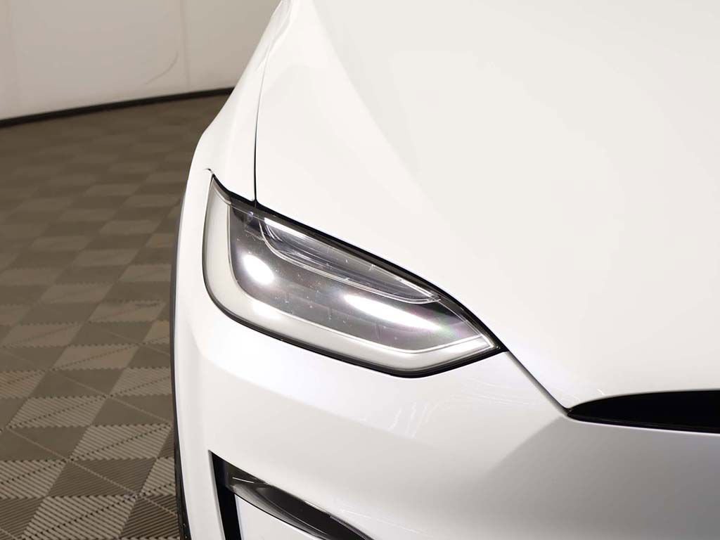 Used 2022 Tesla Model X Plaid image 15