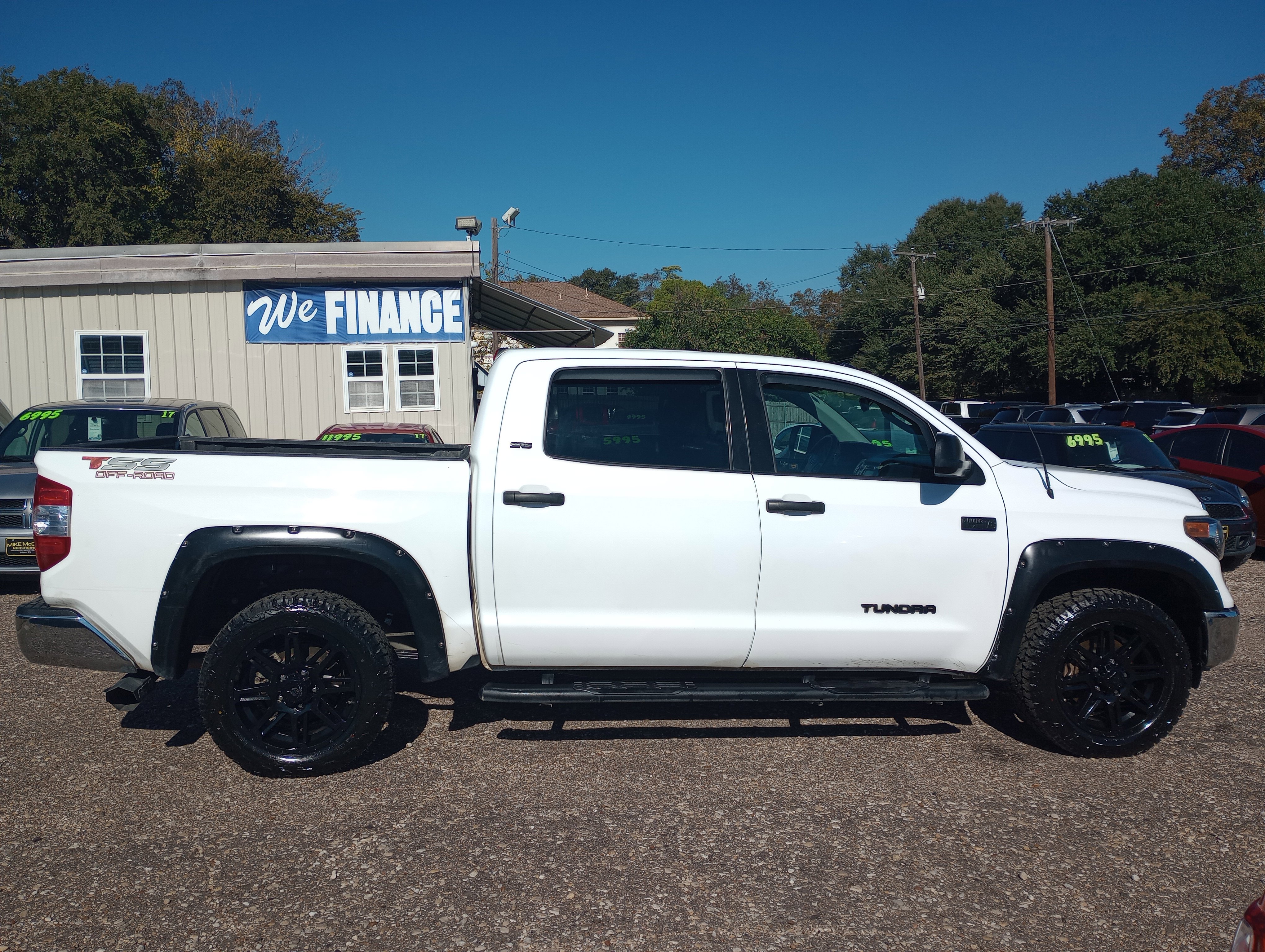 Used 2019 Toyota Tundra SR5 w/ SR5 Upgrade Package RWD image 9