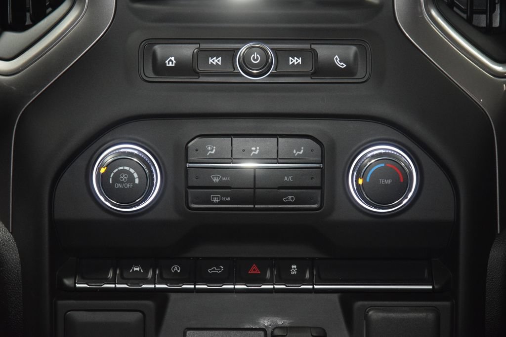 Used 2023 Chevrolet Silverado 1500 Custom AWD/4WD image 31