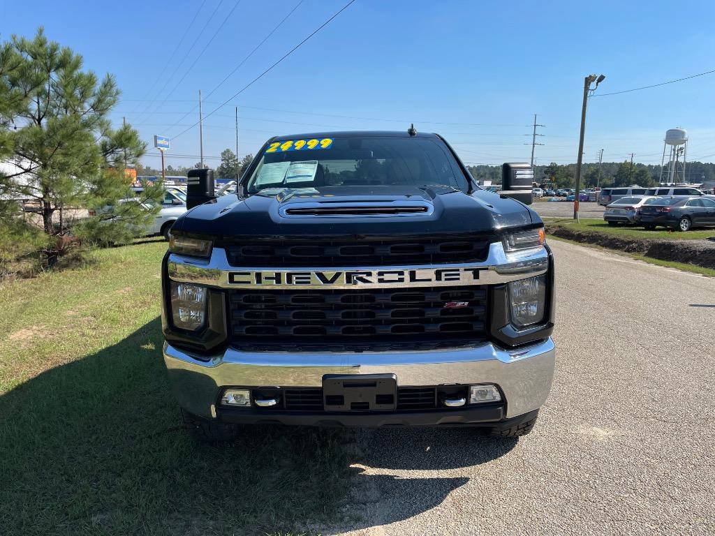 Used 2022 Chevrolet Silverado 2500 LT w/ Convenience Package AWD/4WD image 2