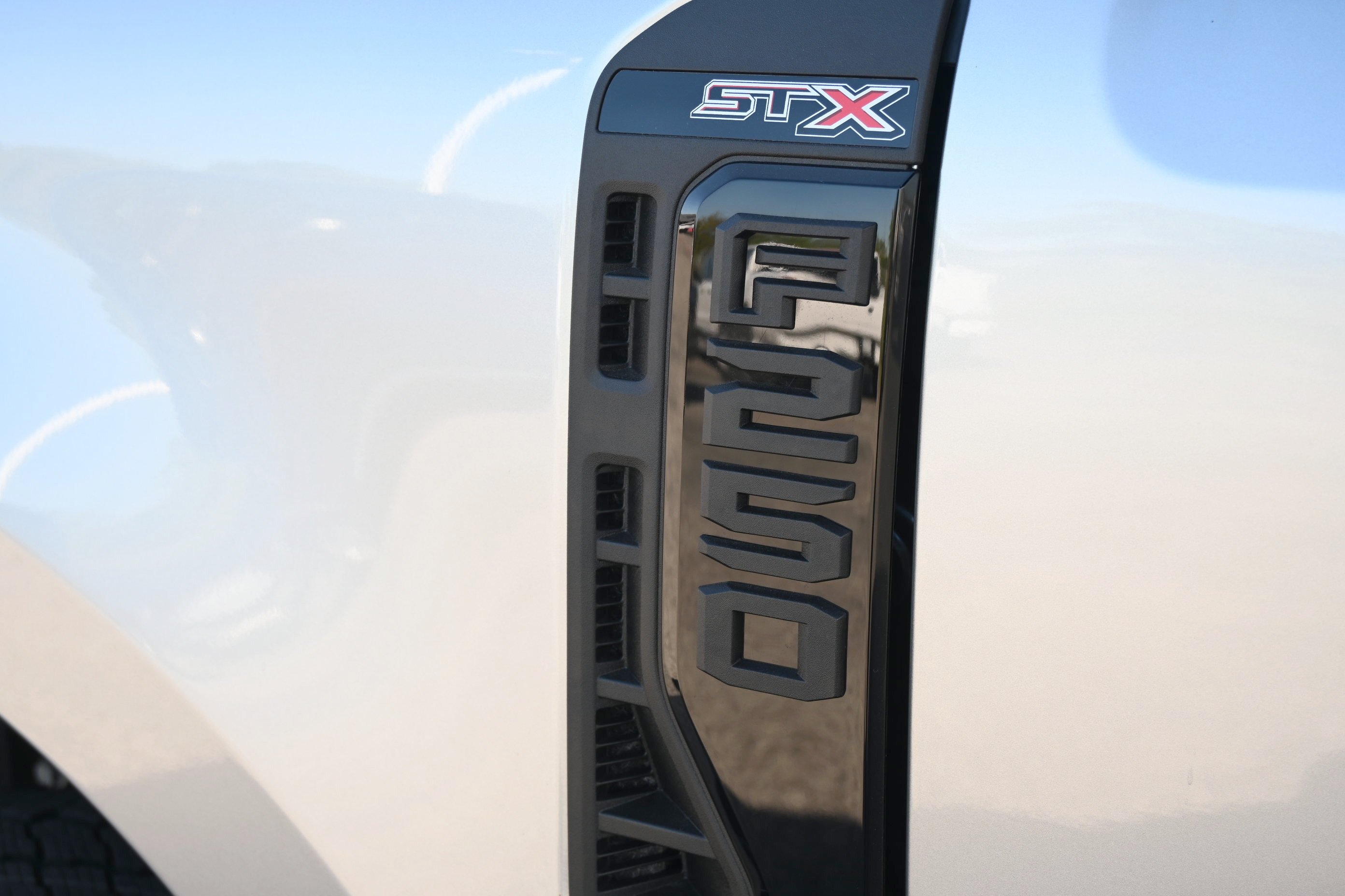 New 2027 Ford F250 XL w/ STX Appearance Package AWD/4WD image 8