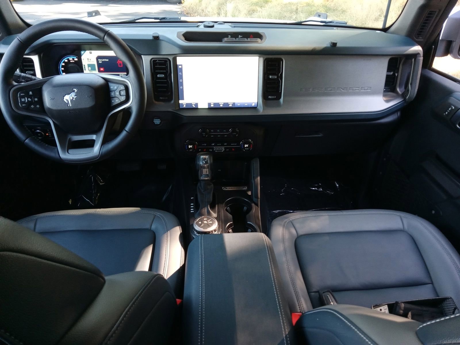 Used 2024 Ford Bronco Outer Banks image 13