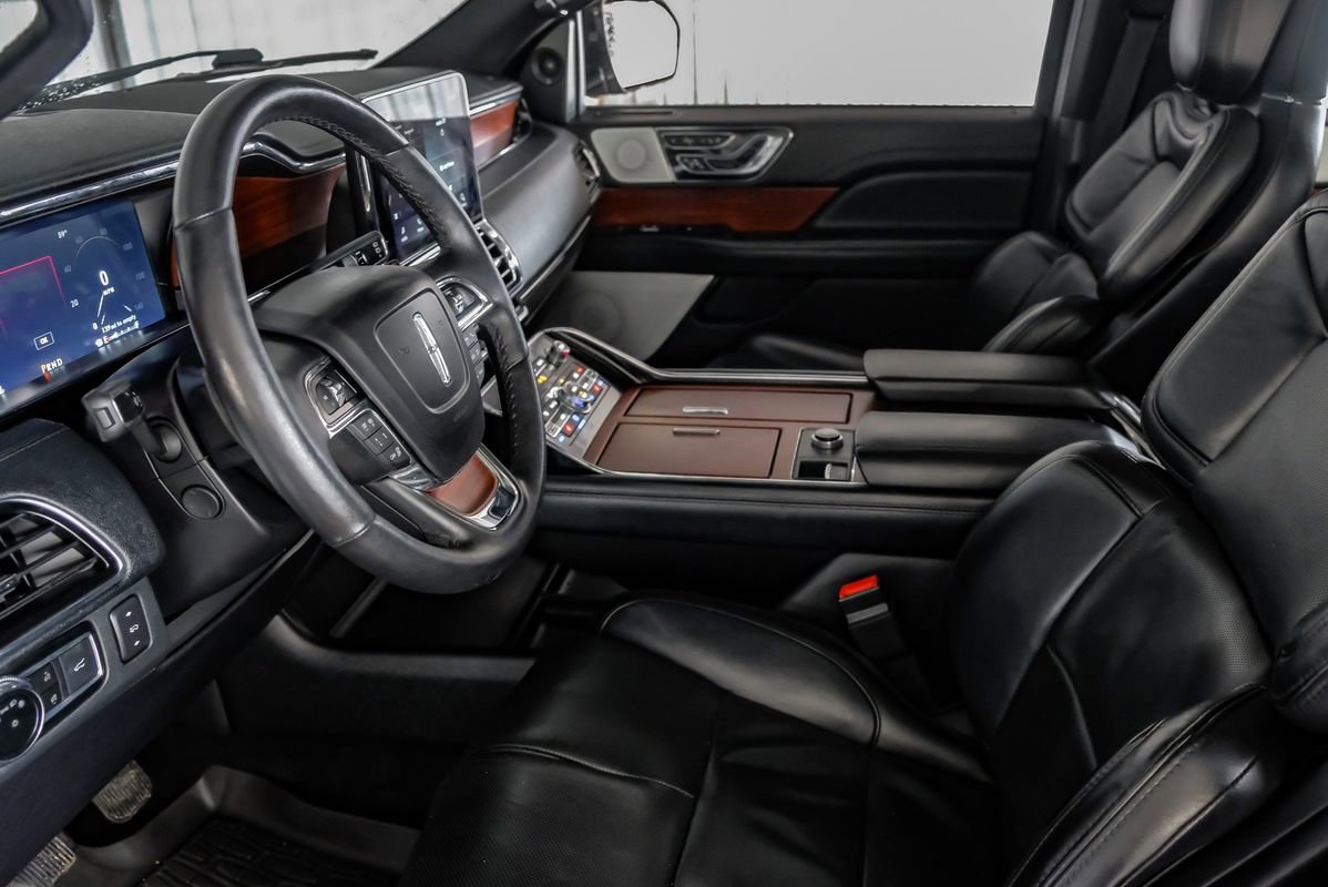 Used 2021 Lincoln Navigator L Reserve w/ Luxury Package AWD/4WD image 14