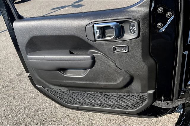 New 2025 Jeep Wrangler Unlimited Rubicon w/ Steel Bumper Group image 18