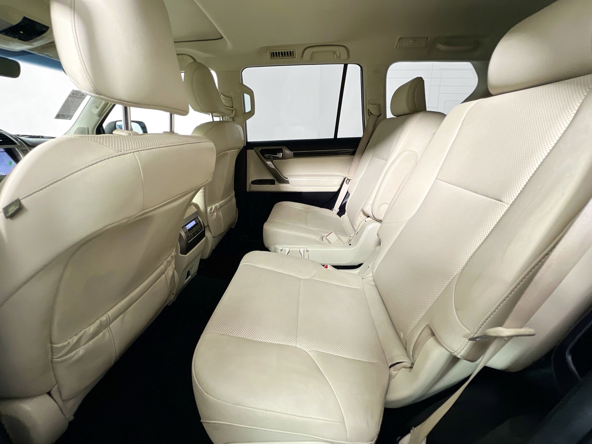 Used 2020 Lexus GX 460 Premium image 29