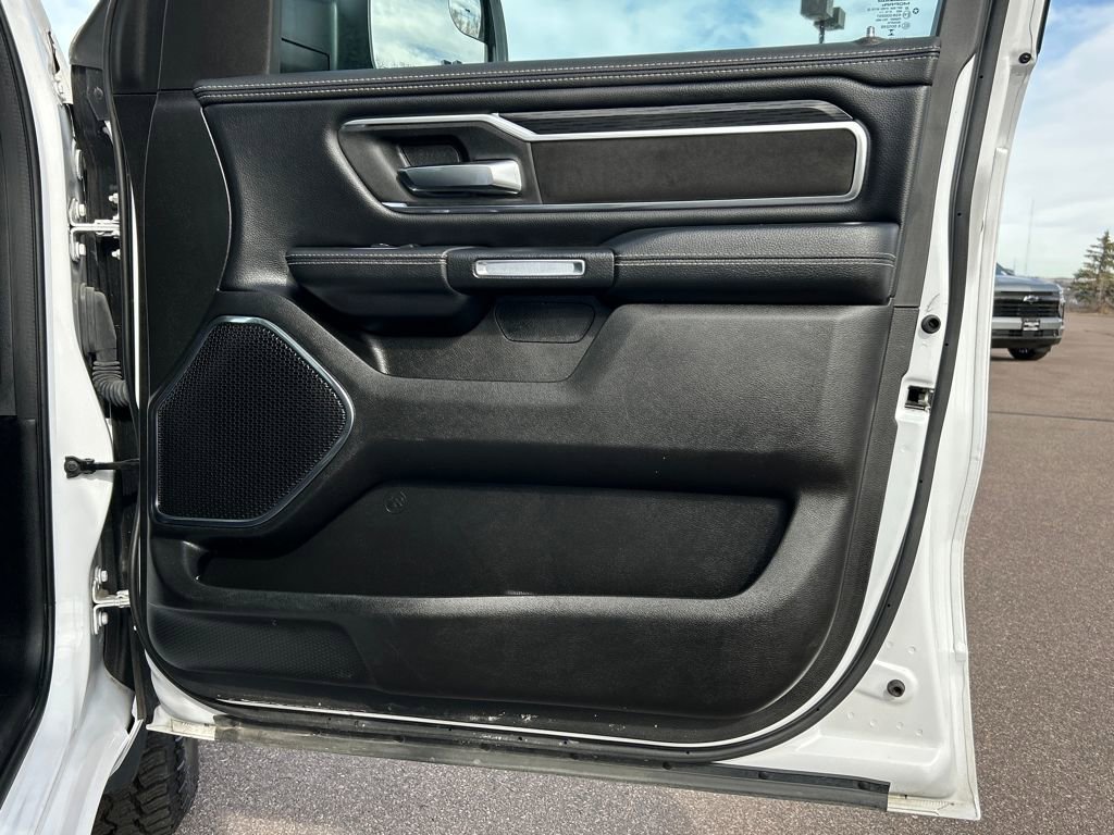 Used 2024 RAM 1500 Laramie image 29