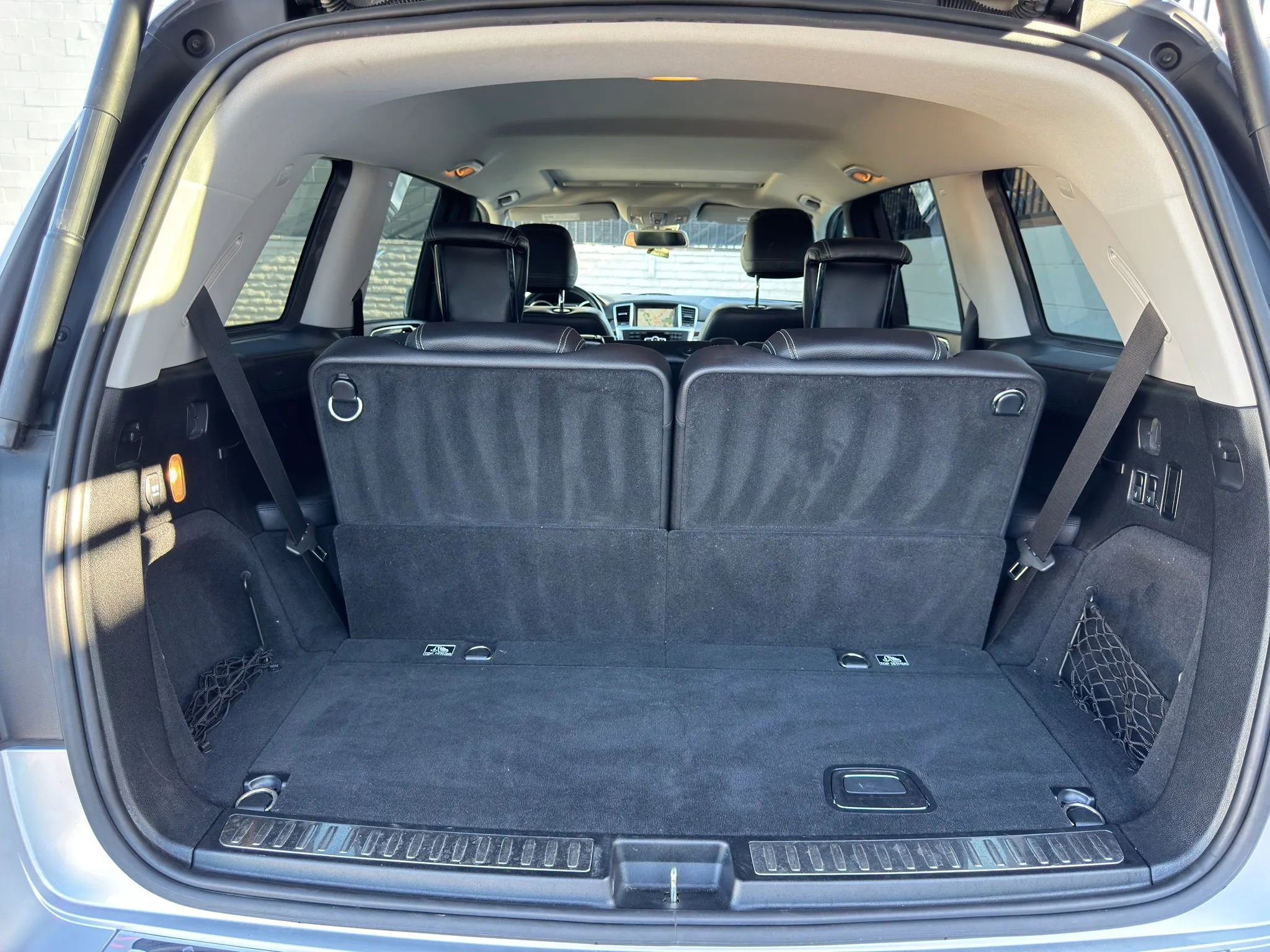 Used 2016 Mercedes-Benz GL 450 4MATIC image 38