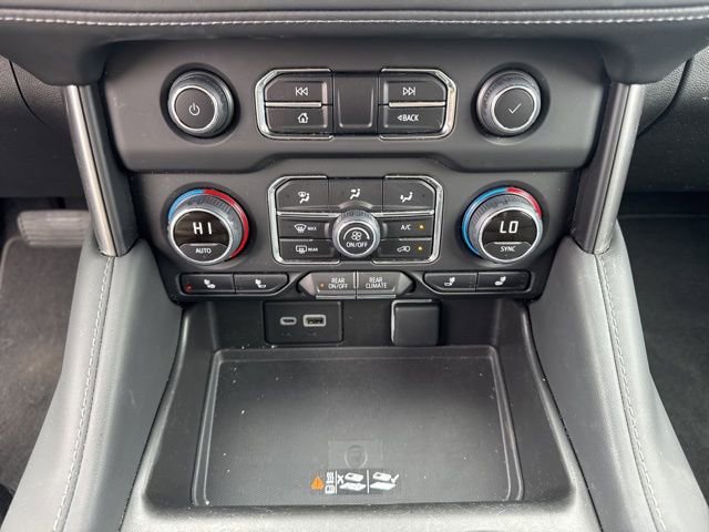 Used 2023 Chevrolet Tahoe Z71 w/ Luxury Package AWD/4WD image 27