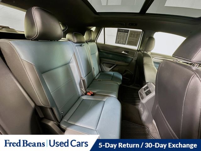 Used 2022 Volkswagen Atlas Cross Sport SEL R-Line image 28