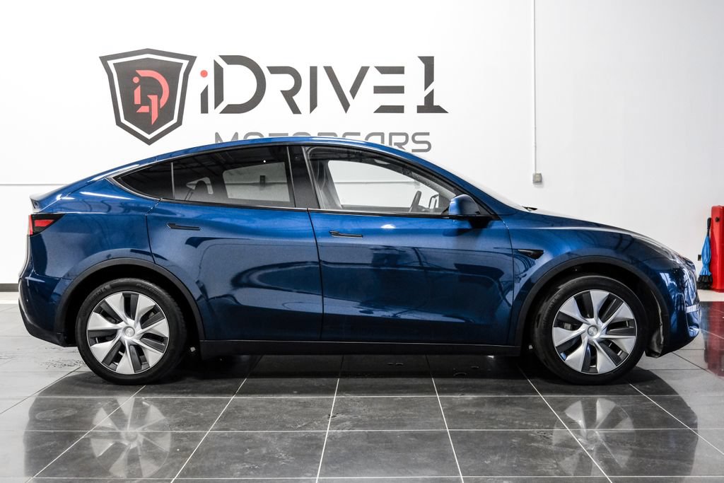 Used 2021 Tesla Model Y Long Range AWD/4WD image 8